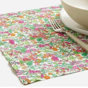 NEW J Crew Liberty Set of Four Cotton Floral Fuchsia Place Mats NWT